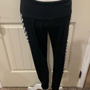 Rue21 checkered, black and white leggings.